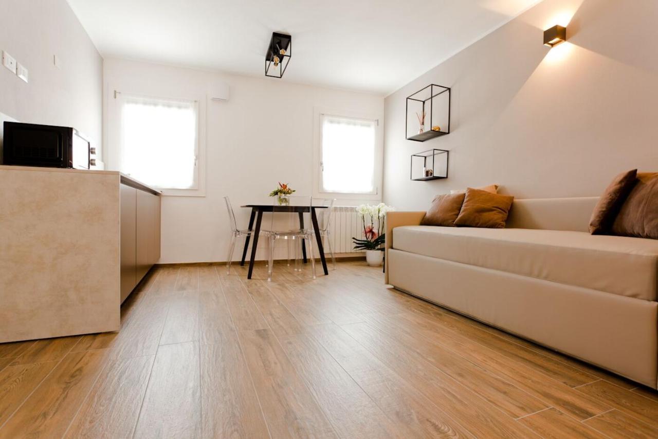 Colibri House Apartsuite Chioggia Sottomarina Exterior photo